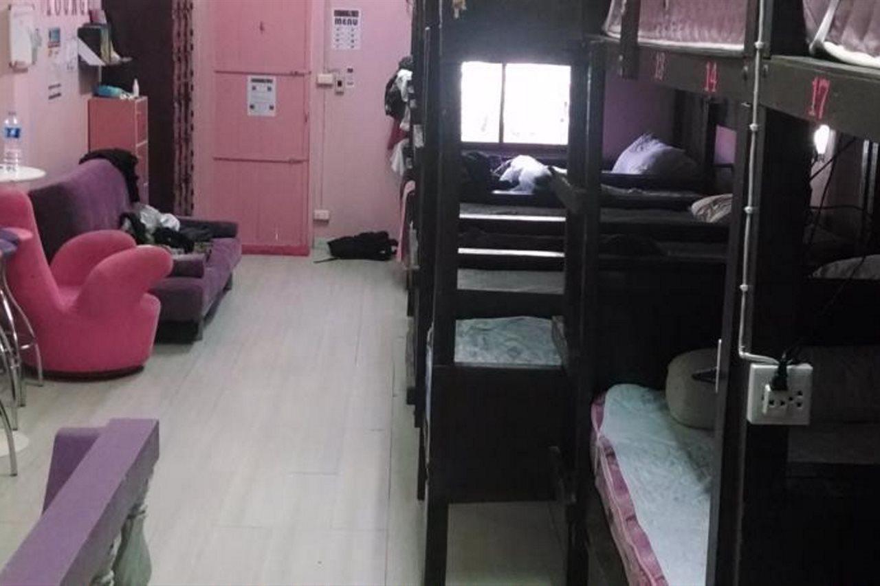 Wild & Wandering Backpacker Hostel & Bar هاد رين المظهر الخارجي الصورة