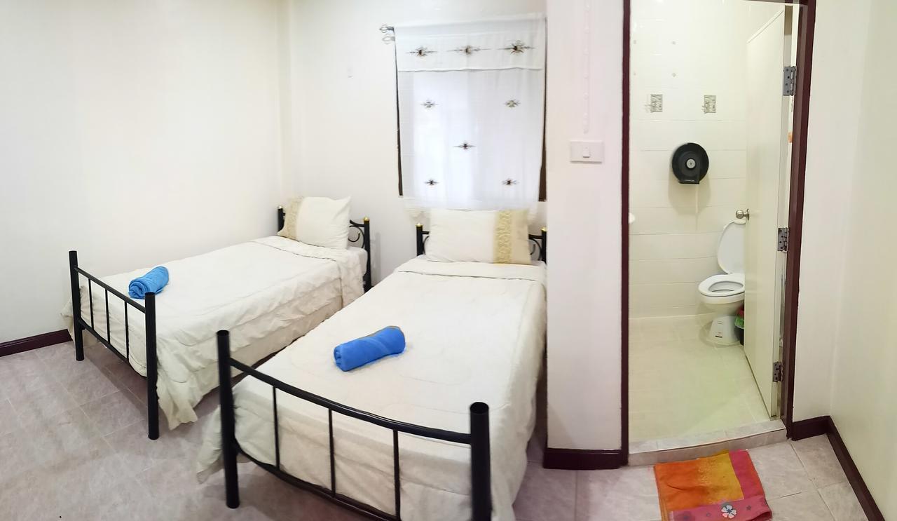Wild & Wandering Backpacker Hostel & Bar هاد رين الغرفة الصورة